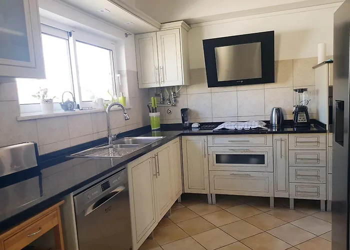 Casa Helia, Beautiful With Pool, Algarve Carvoeiro (Lagoa)