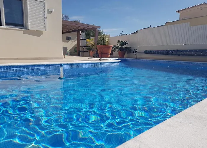 Casa Helia, Beautiful With Pool, Algarve Villa Carvoeiro (Lagoa)